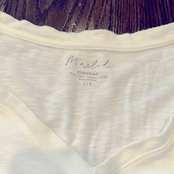 MARLED Short Sleeve top size large - Picture 6 of 6